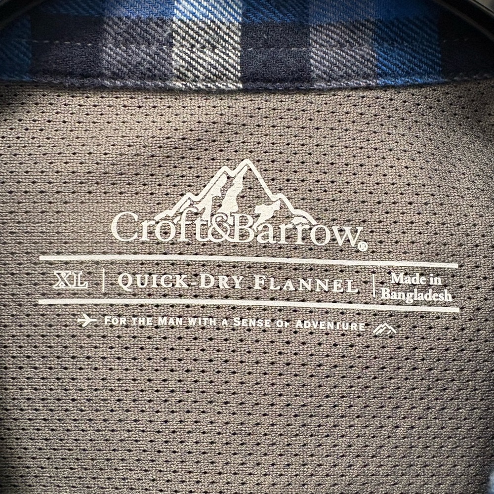 Croft & Barrow Men's Blue and Black Flannel Shirt - Picture 3 of 4